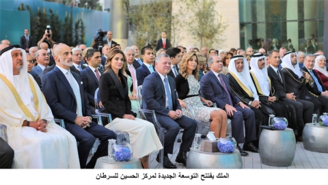 العاهل الأردني يفتتح مبنيي خليفة وسلمان في مدينة الحسين للسرطان