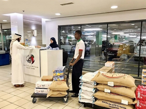 مؤسسة خليفة الإنسانية تعلن عن تخفيضات في مراكز بيع السلع الغذائية المدعمة للمواطنين بنسبة 20%