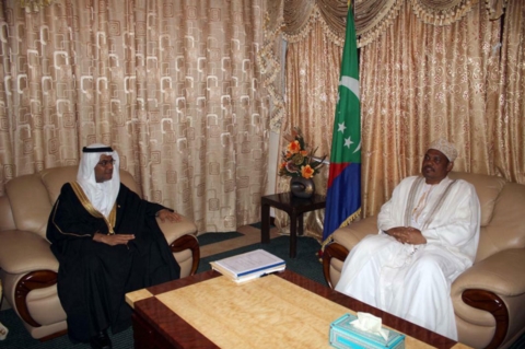 رئيس جزر القمر يشيد بدور المؤسسات الخيرية الإماراتية في تقديم المساعدات المستمرة لبلاده