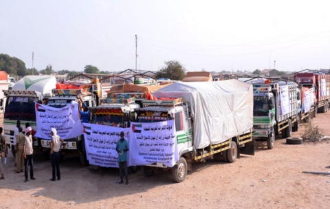 مؤسسة خليفة الإنسانية ترسل 40 شاحنة مواد غذائية للشعب الصومالي