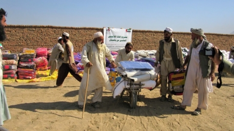 مؤسسة خليفة الإنسانية تُغيث اللاجئين العائدين من باكستان