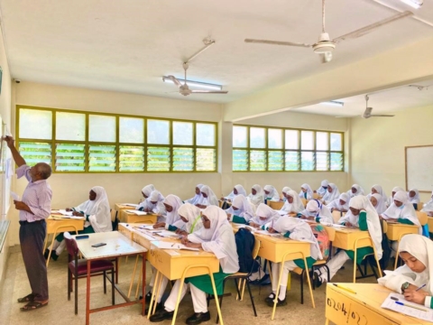 مدرسة الشيخ خليفة بن زايد آل نهيان تحصد المركز الأول في مقاطعة مومباسا الكينية