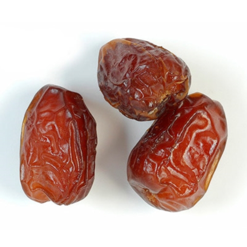 مؤسسة خليفة الإنسانية تضيف التمور للوجبات المدرسية