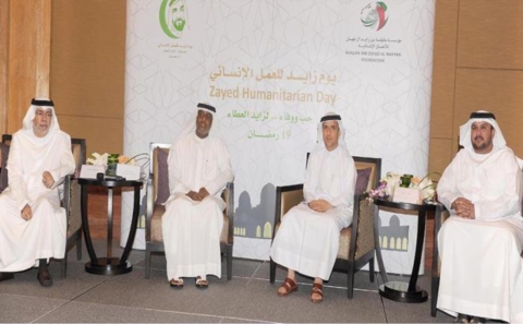 منصور بن زايد يشهد فعالية يوم زايد للعمل الإنساني