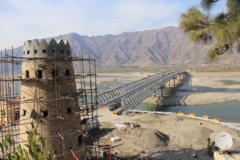 7.74 مليار درهم قيمة مساعدات الإمارات لـ 128 دولة خلال 2011