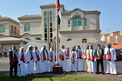 مؤسسة خليفة الانسانية تشارك وزارات ومؤسسات الدولة إحتفالاتها برفع العلم