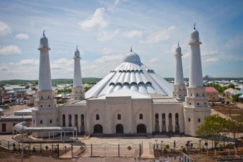 افتتاح مسجد خليفة بن زايد في مدينة شيمكنت بجمهورية كازاخستان