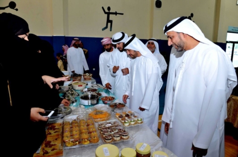 مؤسسة خليفة الإنسانية وأدنوك تطلقان مبادرة دعم الأسر المواطنة في الغربية