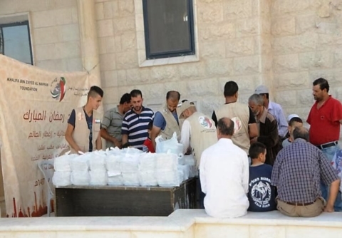 مؤسسة خليفة الإنسانية تنفذ إفطار صائم في فلسطين والبرازيل