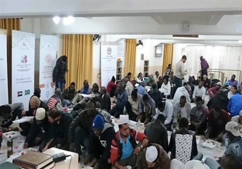 إفطار صائم لمؤسسة خليفة الإنسانية في البرازيل وكولومبيا ومونتينيغرو