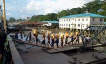 بتوجيهات رئيس الدولة مؤسسة خليفة الإنسانية تقدم 3 سيارات إسعاف و1300 طن مساعدات عاجلة للنازحين المسلمين في ميانمار