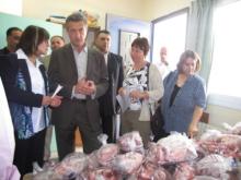 الأنروا: برامج خليفة الإنسانية في فلسطين نموذج للعمل الإغاثي