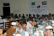 مؤسسة خليفة الإنسانية تقيم موائد إفطار جماعية لدور الأيتام في روالبندي الباكستانية